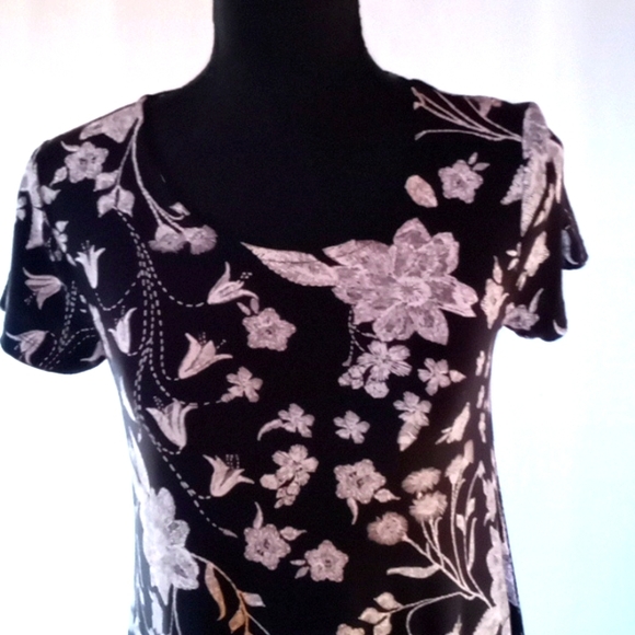 Old navy dress (used) - Picture 2 of 3